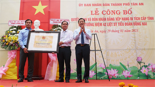 Khu tưởng niệm 42 liệt sĩ Tiểu đoàn Đồng Nai đón nhận di tích lịch sử cấp tỉnh