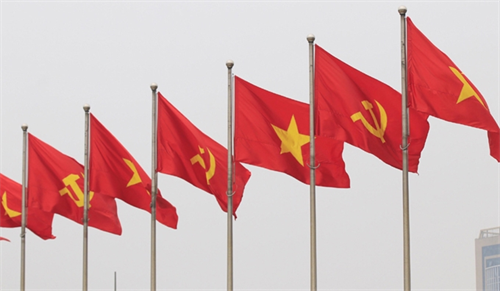 Với Đảng giữ trọn lòng tin yêu