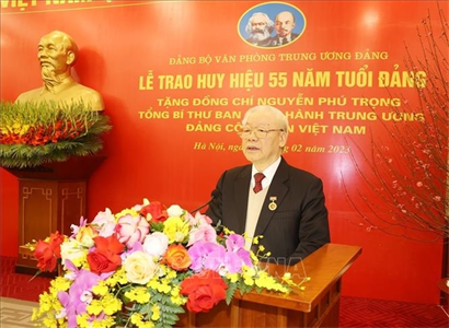 Học tập và làm theo tư tưởng, đạo đức, phong cách Chủ tịch Hồ Chí Minh để xứng đáng là đảng viên