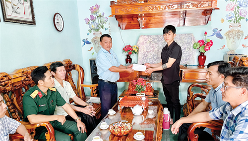 Tuổi trẻ huyện Đạ Tẻh, tỉnh Lâm Đồng chuẩn bị lên đường tòng quân