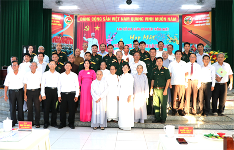 Gặp mặt thân mật các tôn giáo: Cùng nhau chia sẻ, hiểu biết và tin cậy, gắn bó với nhau