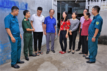 Thanh niên Bình Thuận rộn ràng lên đường nhập ngũ