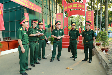 Bộ Tham mưu Quân khu 7 kiểm tra công tác chuẩn bị giao, nhận quân tại Thành phố Thủ Đức