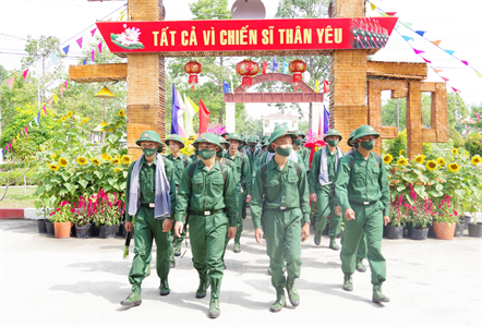 Ngày đầu quân ngũ