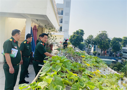 Bộ Tư lệnh TPHCM kiểm tra công tác hậu cần, tài chính Ban CHQS Quận 10