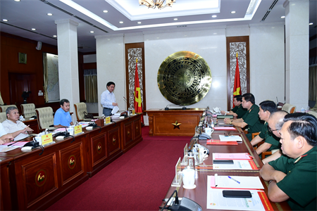 Đoàn công tác Ủy ban Kiểm tra Trung ương làm việc với Thường vụ Đảng ủy, Bộ Tư lệnh Quân khu 7