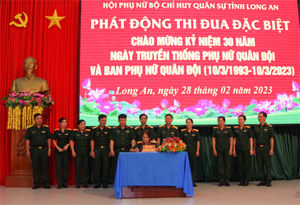 Hội phụ nữ Bộ CHQS tỉnh Long An phát động phong trào thi đua