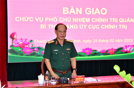 Cục Chính trị Quân khu 7 bàn giao chức vụ Phó Chủ nhiệm Chính trị Quân khu