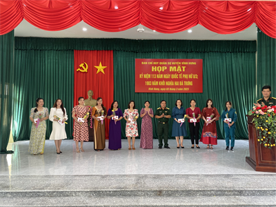 Ban CHQS huyện Vĩnh Hưng họp mặt kỷ niệm ngày Quốc tế Phụ nữ