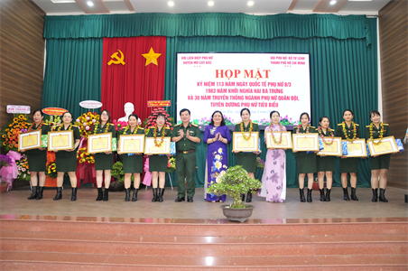 Bộ Tư lệnh TP.HCM tuyên dương hội viên phụ nữ