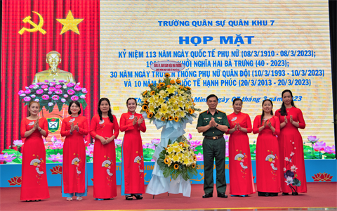 Trường Quân sự Quân khu họp mặt kỷ niệm 113 năm ngày Quốc tế Phụ nữ