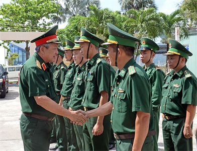 Thượng tướng Võ Minh Lương thăm, kiểm tra, làm việc với một số đơn vị tại huyện đảo Côn Đảo