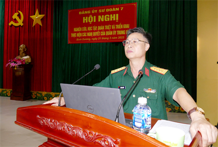 Đảng ủy Sư đoàn 7, Quân đoàn 4 nghiên cứu và triển khai thực hiện các nghị quyết của Quân ủy Trung ương