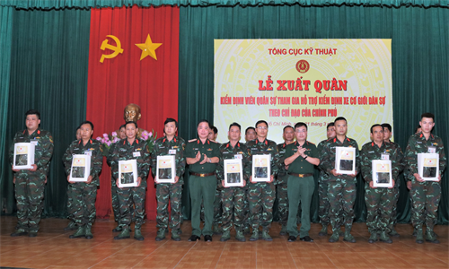 Tập huấn và xuất quân kiểm định viên quân sự tham gia hỗ trợ kiểm định xe cơ giới dân sự