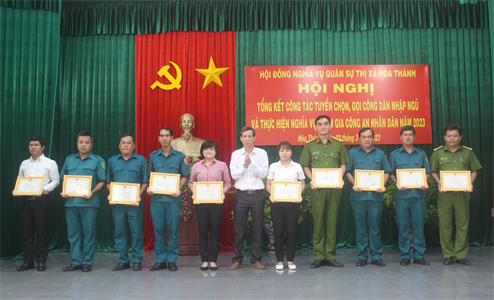 Thị xã Hòa Thành tổng kết công tác tuyển chọn, gọi công dân nhập ngũ năm 2023