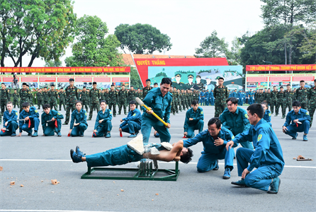 Võ chiến đấu dân quân tự vệ