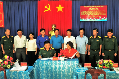 Ban CHQS huyện Vĩnh Hưng tổng kết phối hợp với các đoàn thể chính trị - xã hội