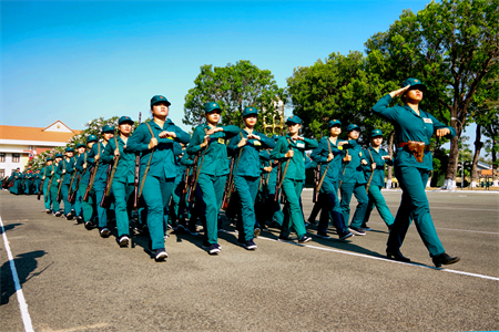 Xây dựng lực lượng dân quân tự vệ TPHCM “vững mạnh, rộng khắp”