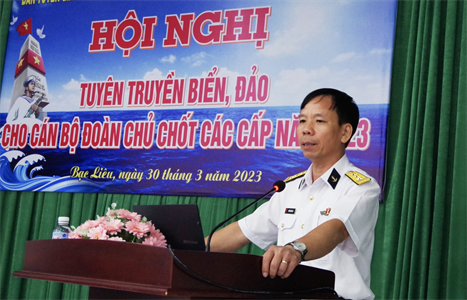 Lữ đoàn 167 thông tin về biển, đảo và tuyên truyền tuyển sinh quân sự
