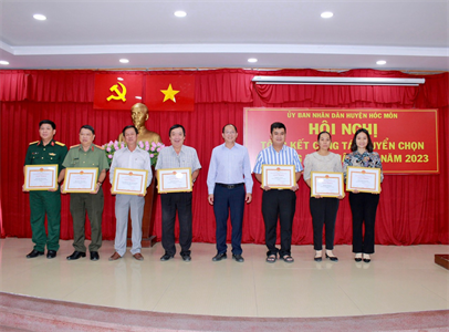 UBND huyện Hóc Môn tổng kết công tác tuyển chọn gọi công dân nhập ngũ năm 2023