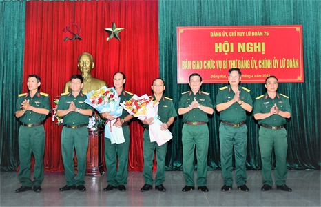 Bàn giao chức vụ Bí thư Đảng ủy, Chính ủy Lữ đoàn 75