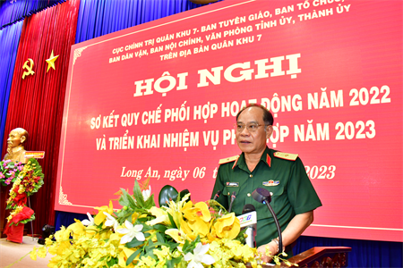 Cục Chính trị Quân khu 7 sơ kết quy chế phối hợp với các ban Đảng, cơ quan giúp việc Tỉnh ủy, Thành ủy trên địa bàn