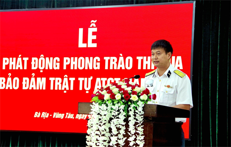 Lữ đoàn 167 phát động thi đua bảo đảm trật tự an toàn giao thông