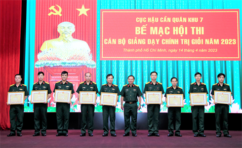 Cục Hậu cần Quân khu bế mạc Hội thi Cán bộ giảng dạy chính trị giỏi năm 2023