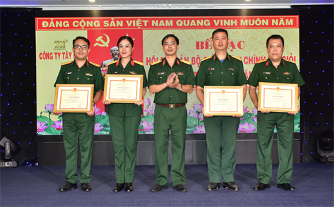 Công ty Tây Nam tổ chức Hội thi cán bộ giảng dạy chính trị giỏi năm 2023