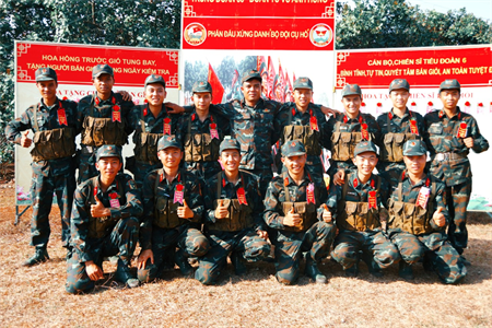 Chiến sĩ mới tự tin bắn giỏi