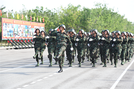 Mức lương của sĩ quan Quân đội từ ngày 1-7-2023 sẽ tăng lên bao nhiêu?