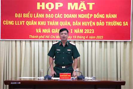 Bộ Tư lệnh Quân khu gặp mặt các doanh nghiệp đồng hành cùng LLVT Quân khu thăm quân, dân huyện đảo Trường Sa