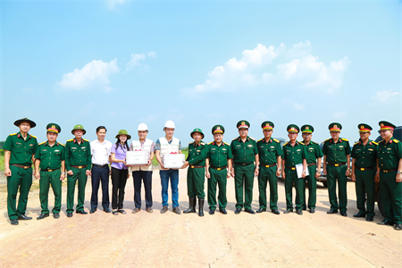 Quân khu 7 kiểm tra kết quả xây dựng đường tuần tra biên giới tỉnh Tây Ninh