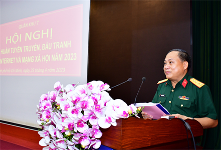 Quân khu 7 tập huấn tuyên truyền, đấu tranh trên internet và mạng xã hội
