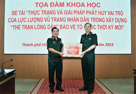 Quân khu 1 – Quân khu 7: Tọa đàm phát huy vai trò của LLVT nhân dân trong xây dựng “thế trận lòng dân” bảo vệ Tổ quốc