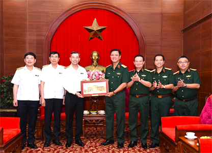 Bộ Tư lệnh Quân khu tiếp Đoàn Kiểm toán Nhà nước