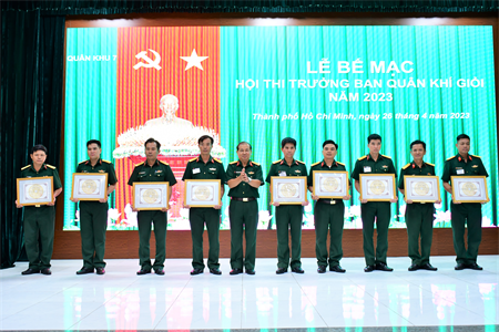 Quân khu bế mạc hội thi Trưởng ban Quân khí giỏi năm 2023
