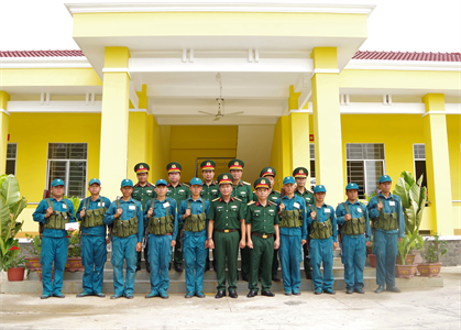 Bộ CHQS tỉnh Long An thăm, kiểm tra LLVT huyện Mộc Hóa