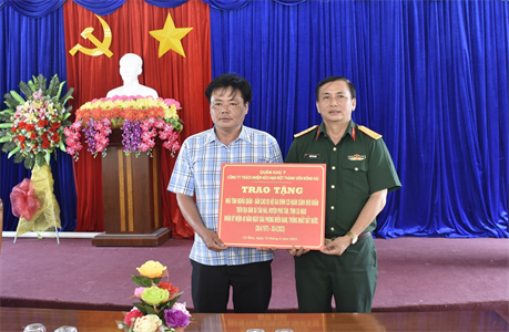 Công ty Đông Hải tổ chức về nguồn và làm công tác dân vận tại tỉnh Cà Mau