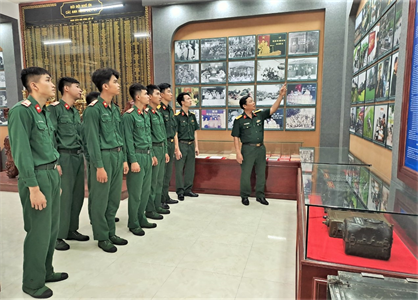 LLVT Quân khu đổi mới, nâng cao chất lượng công tác giáo dục chính trị tại đơn vị