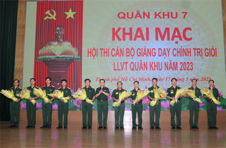 Quân khu 7 khai mạc Hội thi cán bộ giảng dạy chính trị giỏi trong LLVT Quân khu năm 2023