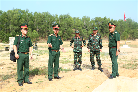 Quân khu 7 kiểm tra kết quả huấn luyện chiến sĩ mới đối với Bộ Tư lệnh Thành phố Hồ Chí Minh