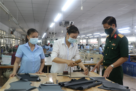Đỗ Thị Kim Quyên - Chuyền phó lao động sáng tạo giỏi