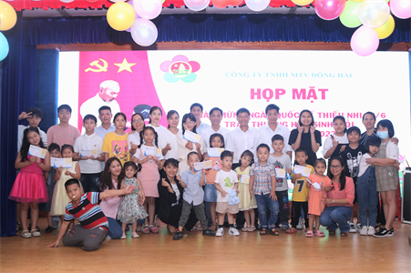 Công ty Đông Hải họp mặt chào mừng ngày Quốc tế Thiếu nhi