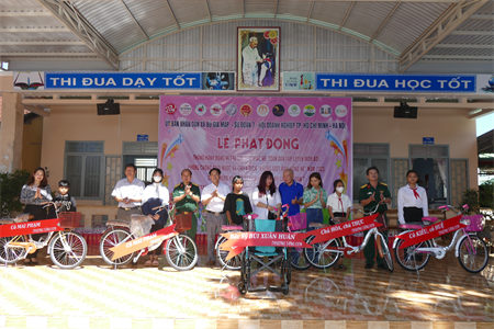 Sư đoàn 7 về nguồn nhân dịp kỷ niệm 57 năm Ngày Truyền thống