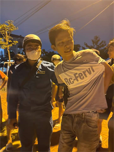 Dân quân phường Phú Mỹ phối hợp bắt cướp