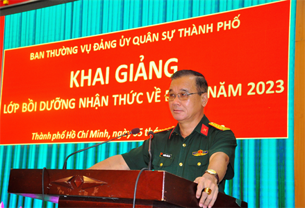 Đảng ủy Quân sự TPHCM bồi dưỡng lý luận chính trị cho đối tượng kết nạp Đảng