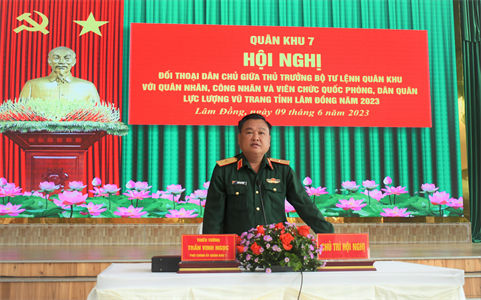 Bộ Tư lệnh Quân khu đối thoại dân chủ với cán bộ chiến sĩ LLVT Bộ CHQS tỉnh Lâm Đồng