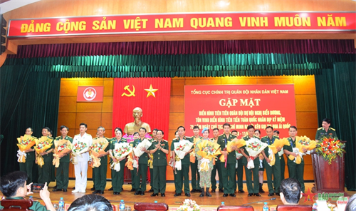 Gặp mặt điển hình tiên tiến Quân đội dự Hội nghị biểu dương, tôn vinh điển hình tiên tiến toàn quốc