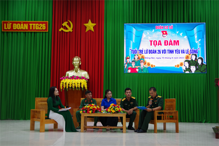 Lữ đoàn 26 tọa đàm “Tuổi trẻ với tình yêu và lẽ sống”